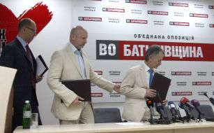 Arseniy Yatseniuk, Aleksandr Turchinov and Mustafa Dzhemilev