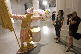 Installation "Shooting for Vatu"