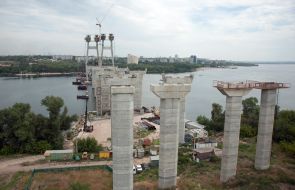 Building bridges across the Dnieper River