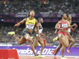 Шеллі-Енн Фрейзер-Прайс та Кармеліта Джетер 