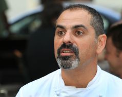 Арам Мнацаканов