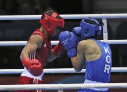 Vasiliy Lomachenko and Sonchul Khan