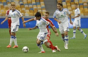 Playing moment of match