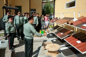 Opening of shop of goods from prisoners