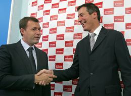 Victor Zherebnyuk and Metyu de Bruin