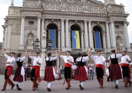 Учасники фестивалю