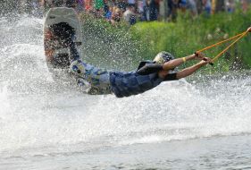 Competitors of wakeboarding