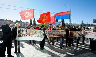 Учасники пікету