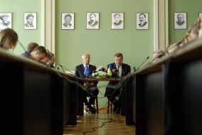 Thorbjørn Jagland and Konstantin Grishchenko