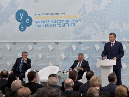 Бронислав Коморовский, Виктор Янукович и Реджеп Тайип Эрдоган