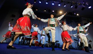 Moldovan artists group "Plai Natal"