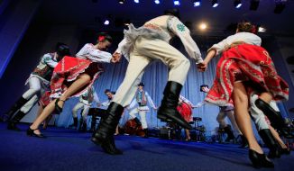 Moldovan artists group "Plai Natal"