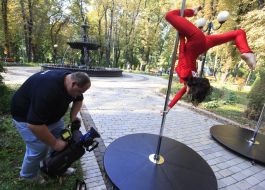 Participant of flash mob