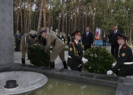 Viktor Yanukovich and Bronislaw Komorowski