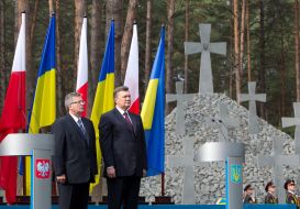 Viktor Yanukovich and Bronislaw Komorowski