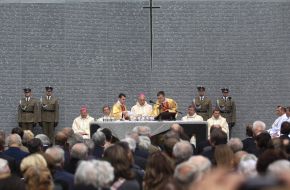 Participants of opening ceremony of Memorial of victims of totalitarianism