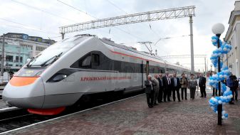 Speed electric train 