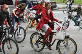 Participants of womanish cycle race