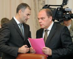 Mikhail Kulinyak and Yuriy Kolobov