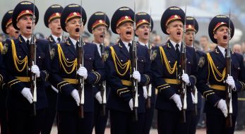 Soldiers of the honor guard