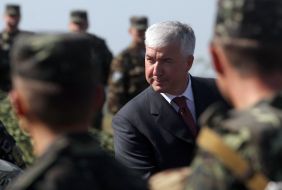 Dmitriy Salamatin near military personnel