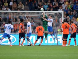 Playing moment of match