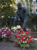 Monument to Yulian Semenov