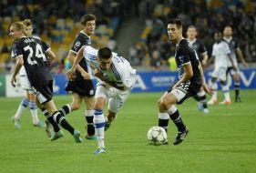 Playing moment of match