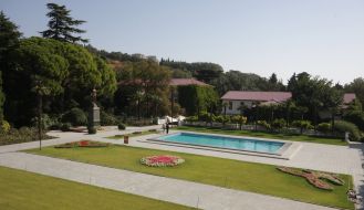 Памятник богине Флоре