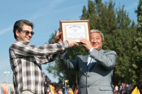 Aleksandr Sin holds a diploma