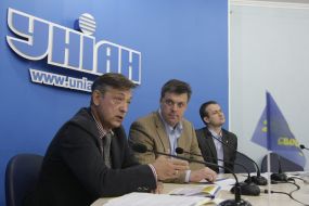Oleg Tyahnybok, Yuriy Levchenko and Aleksandr Bondar