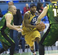 Malcolm Delaney, Yaroslav Lemik and Patrick Sparks