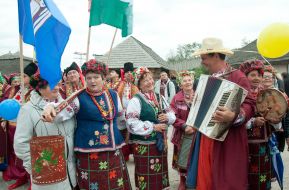 Members of national collective