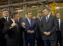 Vladimir Pristyk, Petr Poroshenko, Viktor Yanukovich and Sergey Mokrousov