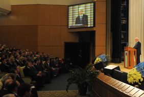 Meeting of Azarov with teachers and students