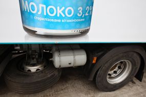 Car for transportation of dairy products