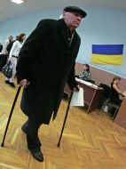 Літній чоловік