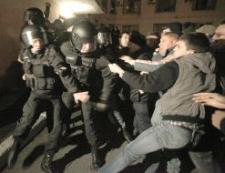 Потасовка под стенами 215-ой ОИК