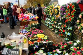 Sale of mournings chaplets