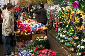 Sale of mournings chaplets