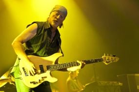 Роджер Гловер 