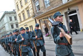 Учасники маршу слави Західноукраїнської народної республіки