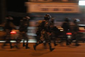 Soldiers of special forces police