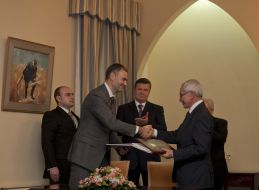 Viktor Yanukovich and Yuriy Kolobov