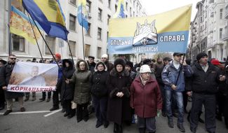 Participants of the mass meeting