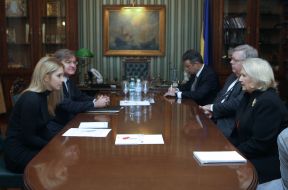 Grigoriy Nemyria, John Tefft, Yevgenia Tymoshenko and Melanne Verveer