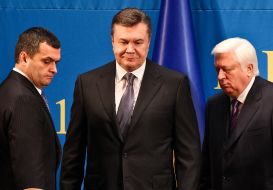Viktor Yanukovich, Vitaliy Zakharchenko and Viktor Pshonka