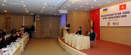 Members of the Ukrainian-Vietnamese business forum