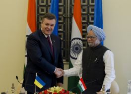 Viktor Yanukovych  and Manmohan Singh