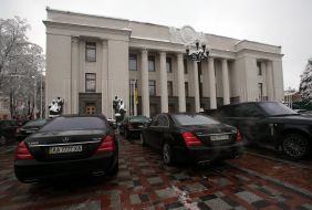 Автомобили